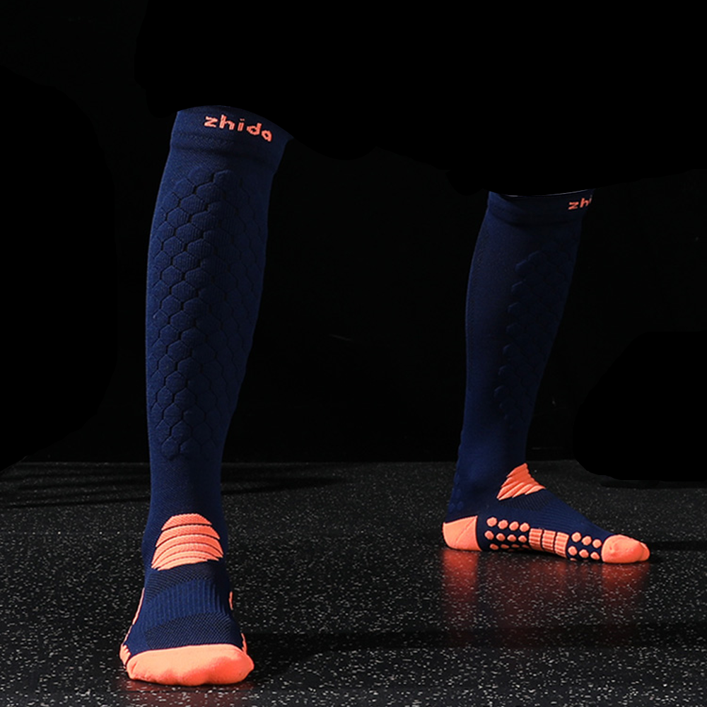 Fencing socks from Bout15 Fencing. Foil, Sabre, Epee. Free Shipping to Canada and US. Navy Blue