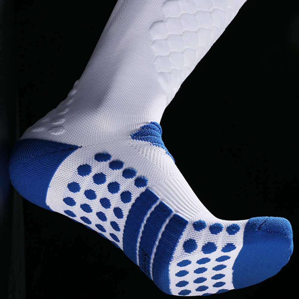 Fencing socks from Bout15 Fencing. Foil, Sabre, Epee. Free Shipping to Canada and US.